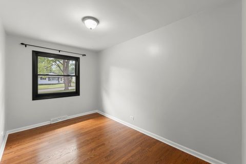 Tiny photo for 307 S Pierce Avenue, Wheaton, IL 60187 (MLS # 12711715)