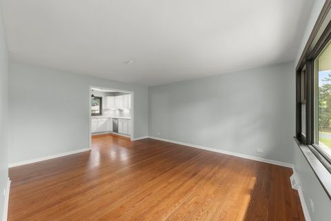 Tiny photo for 307 S Pierce Avenue, Wheaton, IL 60187 (MLS # 12711715)