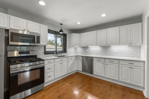 Tiny photo for 307 S Pierce Avenue, Wheaton, IL 60187 (MLS # 12711715)