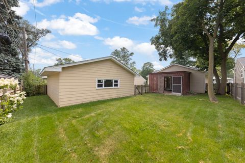 Tiny photo for 307 S Pierce Avenue, Wheaton, IL 60187 (MLS # 12711715)