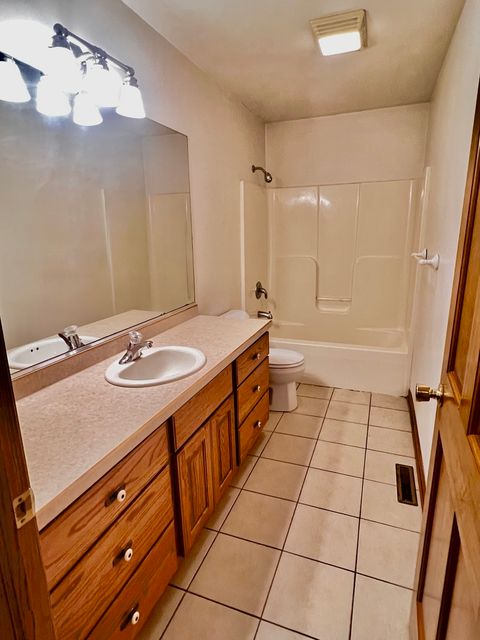 Tiny photo for 934 Evans Street, Ottawa, IL 61350 (MLS # 12499776)