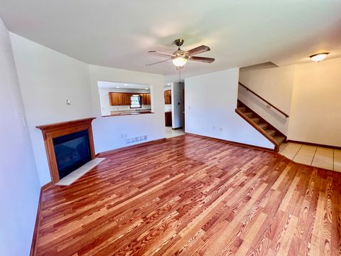 Tiny photo for 934 Evans Street, Ottawa, IL 61350 (MLS # 12499776)