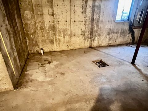 Tiny photo for 934 Evans Street, Ottawa, IL 61350 (MLS # 12499776)