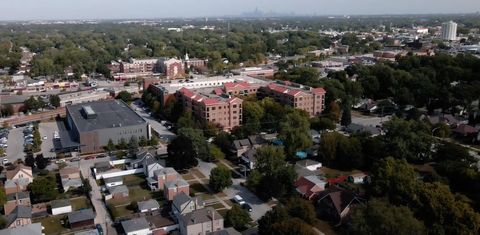 Tiny photo for 5100 W 96TH Street #442, Oak Lawn, IL 60453 (MLS # 12487205)