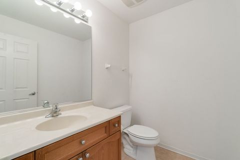 Tiny photo for 5100 W 96TH Street #442, Oak Lawn, IL 60453 (MLS # 12487205)