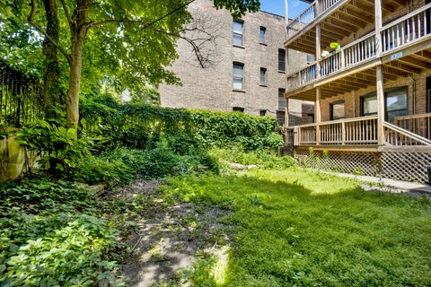 Tiny photo for 1404 W Flournoy Street #1, Chicago, IL 60607 (MLS # 12688668)
