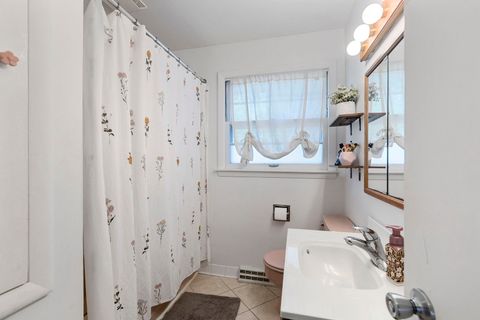Tiny photo for 324 Alma Terrace, Cary, IL 60013 (MLS # 12488558)