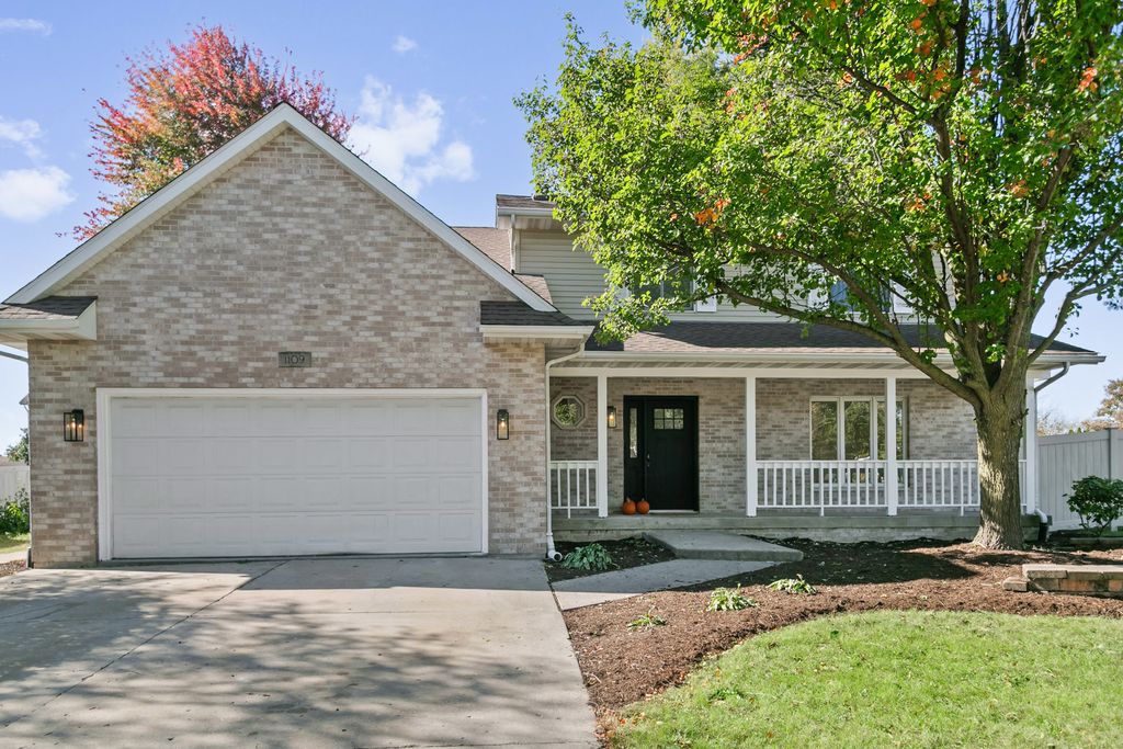 Photo for 1109 Kerry Lane, Joliet, IL 60431 (MLS # 12490292)
