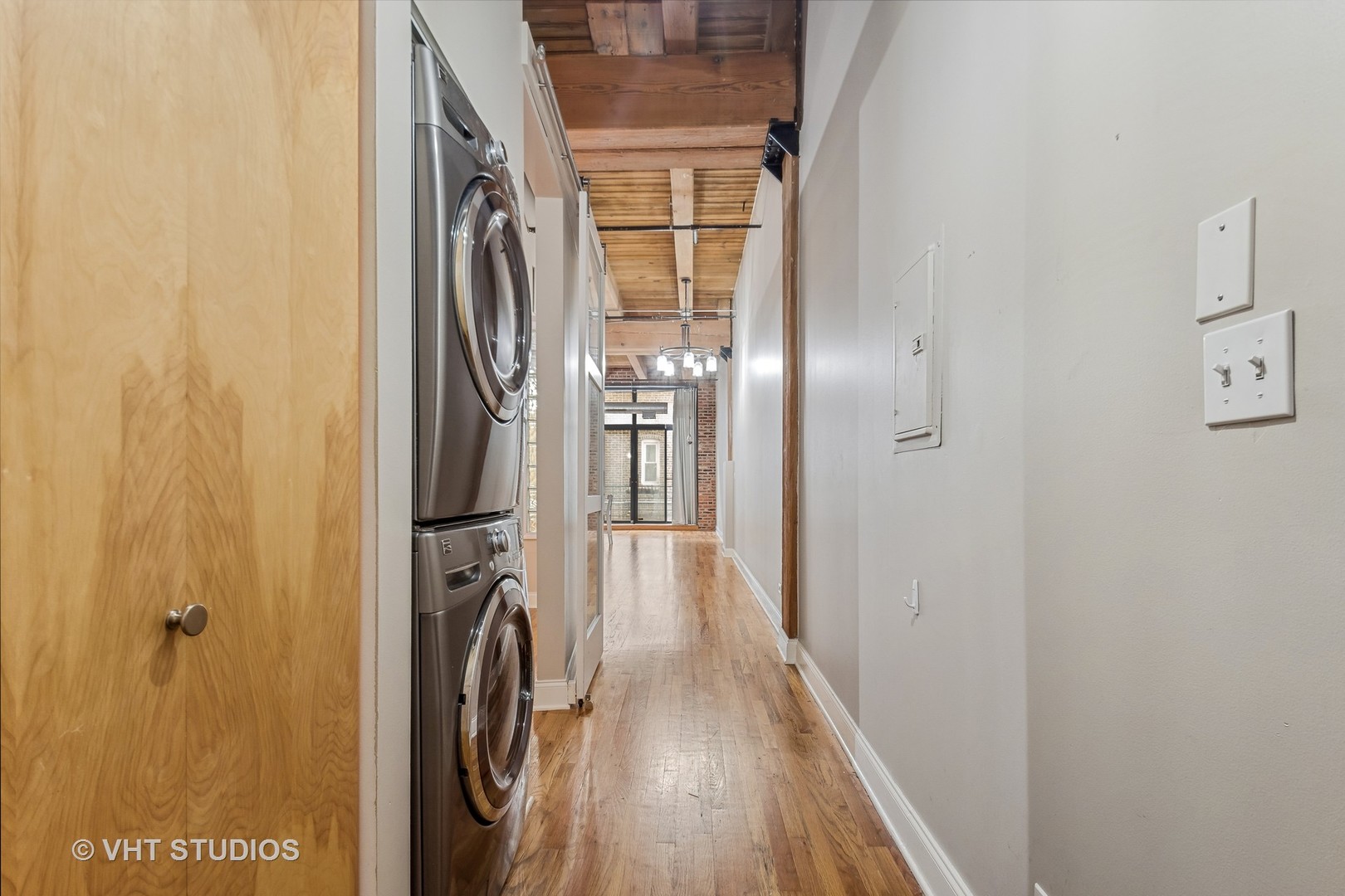 2735 W Armitage Avenue 108