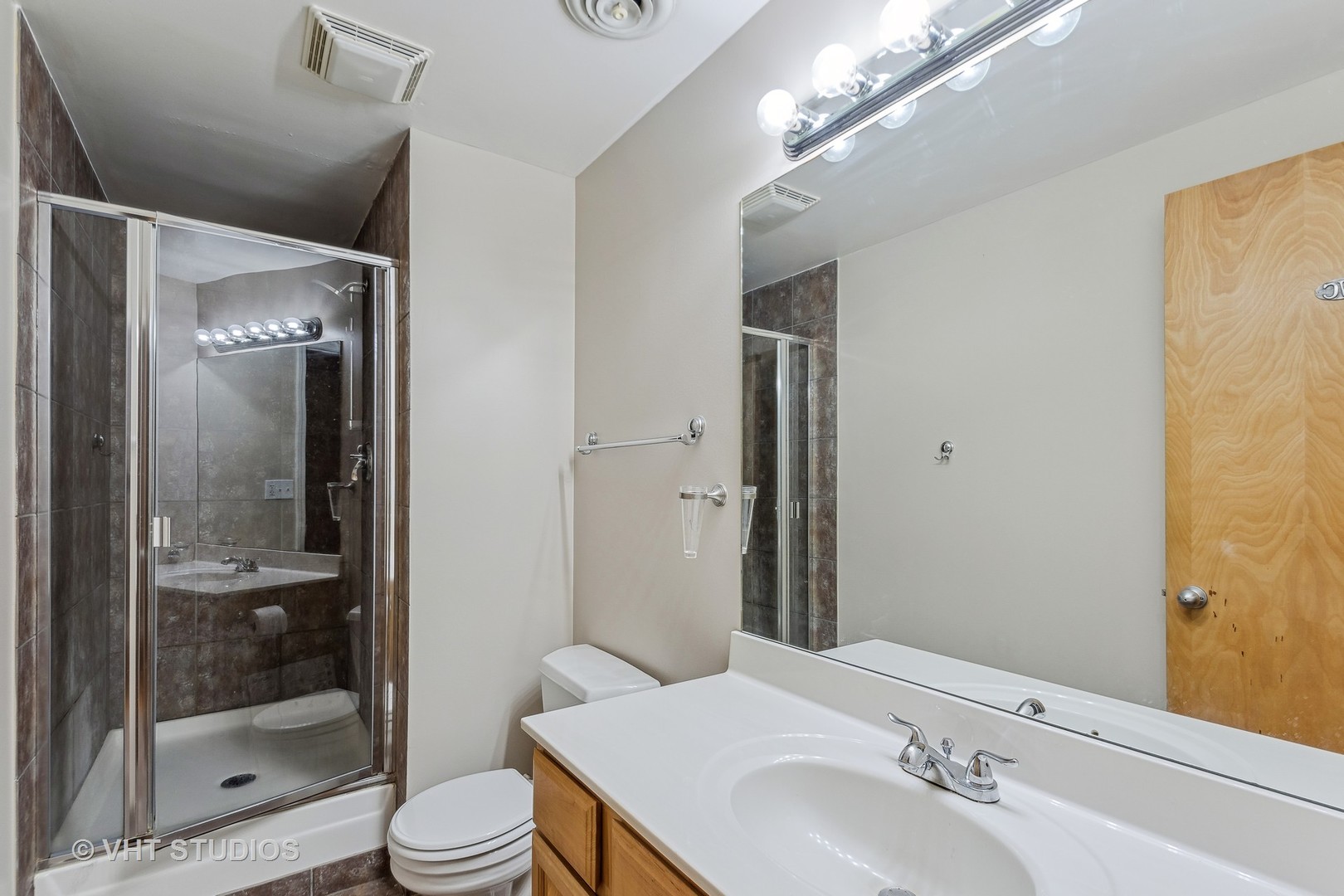 2735 W Armitage Avenue 108
