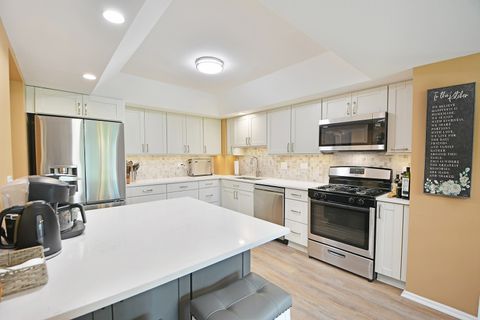 Tiny photo for 1315 Orrington Court #M, Wheeling, IL 60090 (MLS # 12611230)
