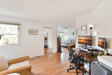 Tiny photo for 1315 Orrington Court #M, Wheeling, IL 60090 (MLS # 12611230)
