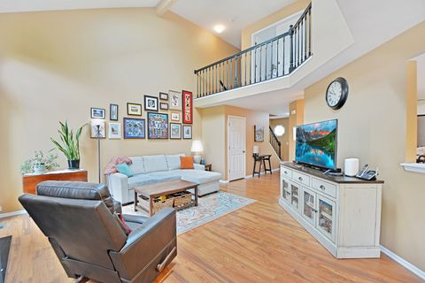 Tiny photo for 1315 Orrington Court #M, Wheeling, IL 60090 (MLS # 12611230)