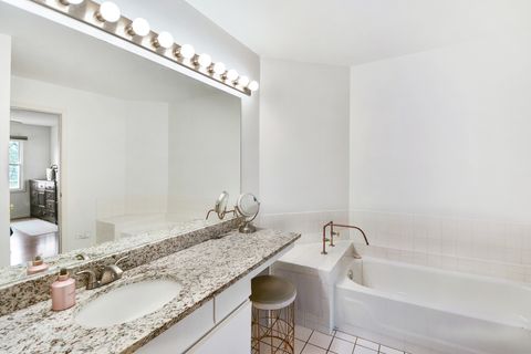 Tiny photo for 1315 Orrington Court #M, Wheeling, IL 60090 (MLS # 12611230)