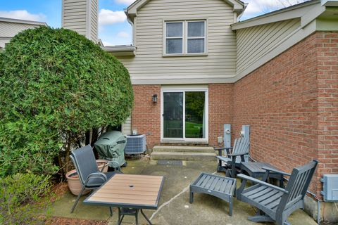 Tiny photo for 1315 Orrington Court #M, Wheeling, IL 60090 (MLS # 12611230)