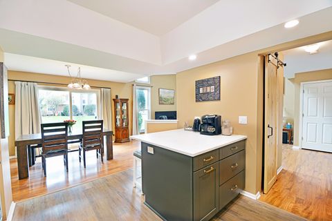 Tiny photo for 1315 Orrington Court #M, Wheeling, IL 60090 (MLS # 12611230)