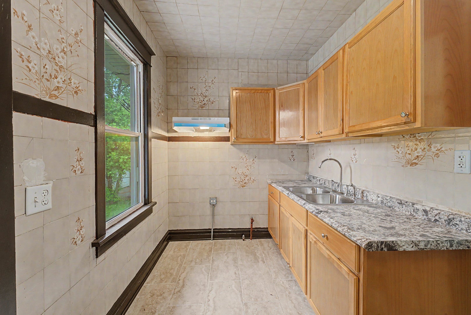 411 N Arlington Heights Road