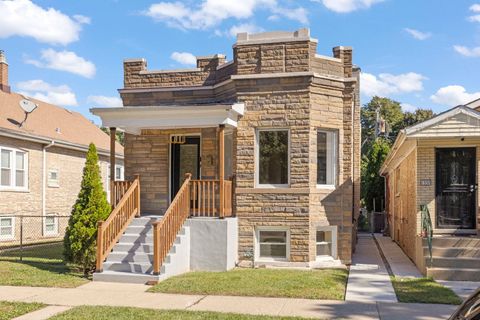 Tiny photo for 1335 Wesley Avenue, Berwyn, IL 60402 (MLS # 12517141)