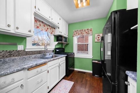 Tiny photo for 3105 Jefferson Avenue, Davenport, IA 52803 (MLS # 12575715)