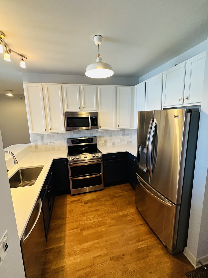 100 E 14th Street 2409