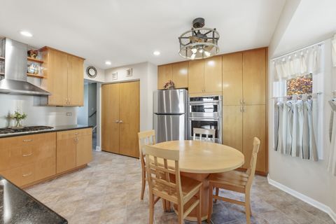 Tiny photo for 1022 Tennessee Lane, Elk Grove Village, IL 60007 (MLS # 12507584)