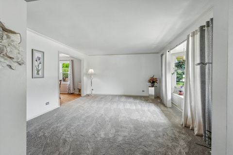 Tiny photo for 1022 Tennessee Lane, Elk Grove Village, IL 60007 (MLS # 12507584)