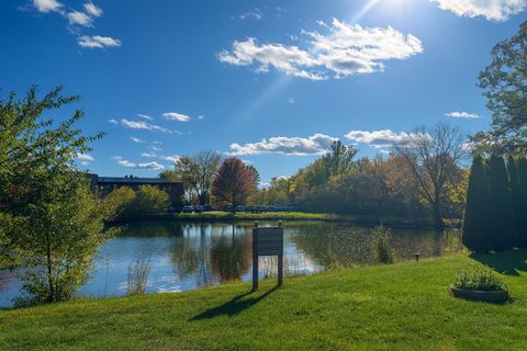 Tiny photo for 1944 Tall Oaks Drive #3a, Aurora, IL 60505 (MLS # 12506843)