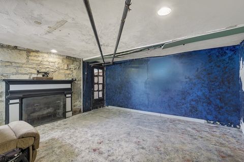 Tiny photo for 814 S Washington Street, Lockport, IL 60441 (MLS # 12464769)
