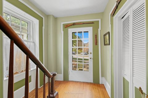 Tiny photo for 814 S Washington Street, Lockport, IL 60441 (MLS # 12464769)