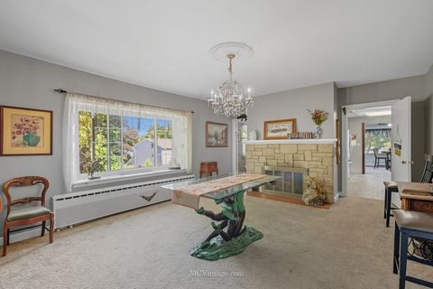 Tiny photo for 814 S Washington Street, Lockport, IL 60441 (MLS # 12464769)