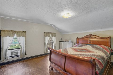 Tiny photo for 814 S Washington Street, Lockport, IL 60441 (MLS # 12464769)