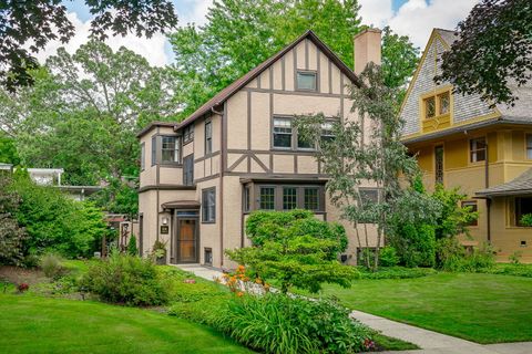 538 N East Avenue Oak Park IL 60302