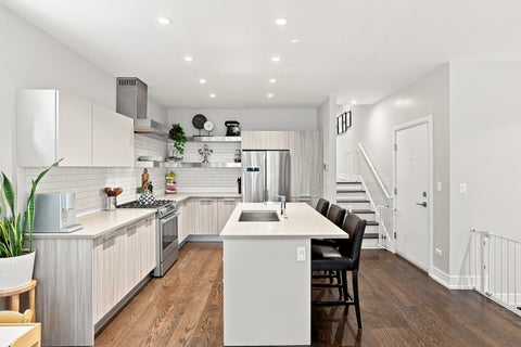 Tiny photo for 1938 N Francisco Avenue #1S, Chicago, IL 60647 (MLS # 12753045)
