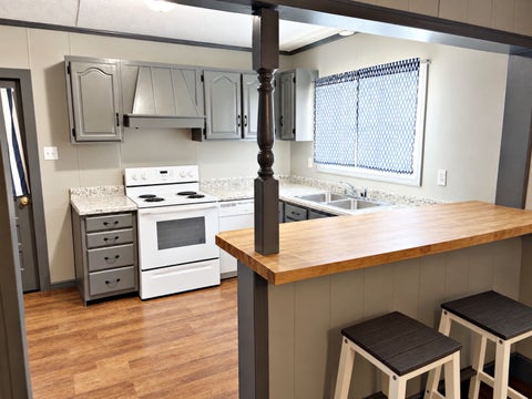 Tiny photo for 421 E 9th Street, Metropolis, IL 62960 (MLS # 12758215)