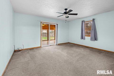 Tiny photo for 304 7TH Street, Hampton, IL 61244 (MLS # QC4269600)