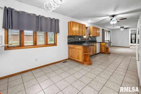 Tiny photo for 304 7TH Street, Hampton, IL 61244 (MLS # QC4269600)