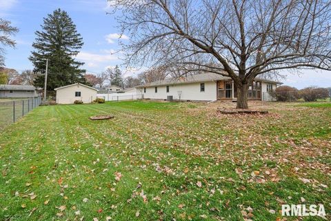 Tiny photo for 304 7TH Street, Hampton, IL 61244 (MLS # QC4269600)