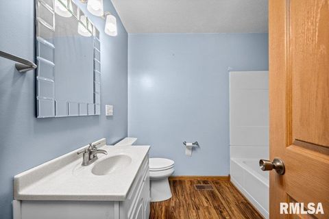 Tiny photo for 304 7TH Street, Hampton, IL 61244 (MLS # QC4269600)