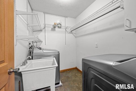 Tiny photo for 304 7TH Street, Hampton, IL 61244 (MLS # QC4269600)