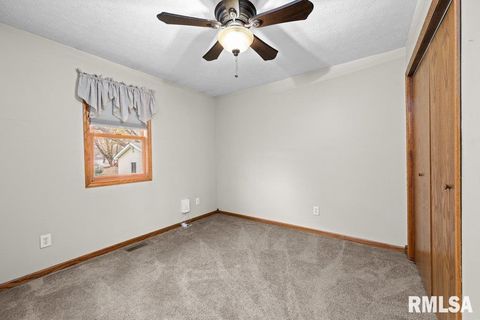 Tiny photo for 304 7TH Street, Hampton, IL 61244 (MLS # QC4269600)