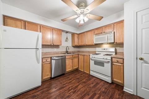 Tiny photo for 5740 Concord Lane #13, Clarendon Hills, IL 60514 (MLS # 12788501)