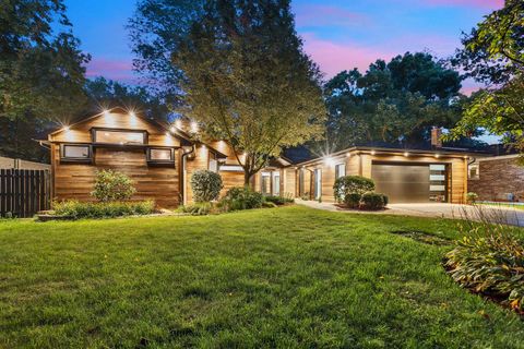 Tiny photo for 623 Echo Lane, Glenview, IL 60025 (MLS # 12536578)