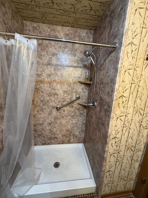 Tiny photo for 332 Essex Court #4, Wood Dale, IL 60191 (MLS # 12614083)