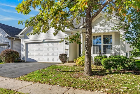 Tiny photo for 13732 Pineview Drive, Huntley, IL 60142 (MLS # 12772575)