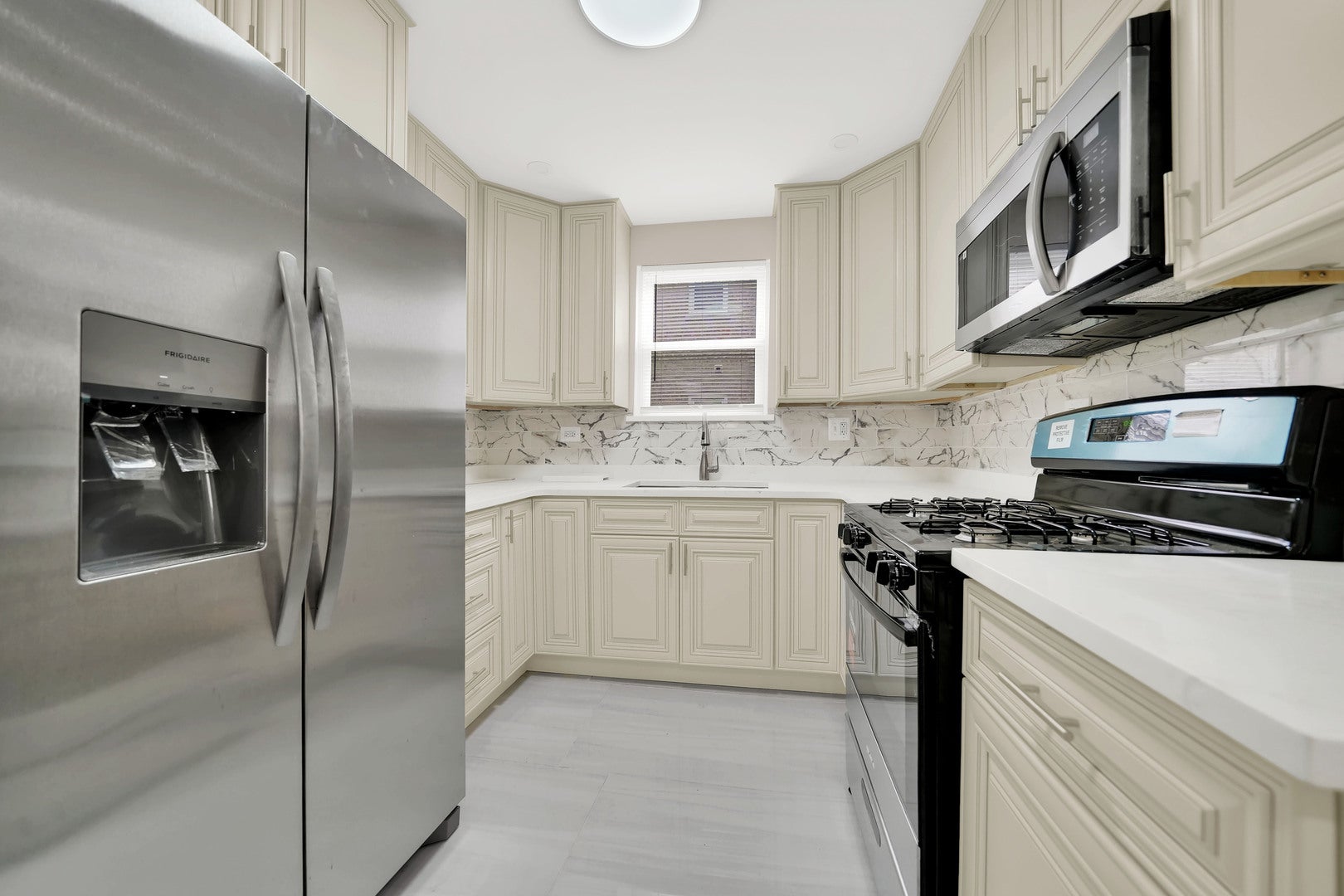 3237 W 64th Place