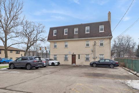 Tiny photo for 6534 W Montrose Avenue #3W, Harwood Heights, IL 60706 (MLS # 12721759)