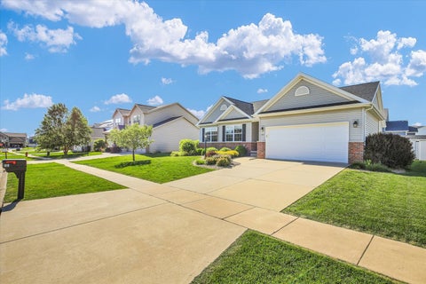 Tiny photo for 1618 Hunters Ridge Court, Mahomet, IL 61853 (MLS # 12676531)