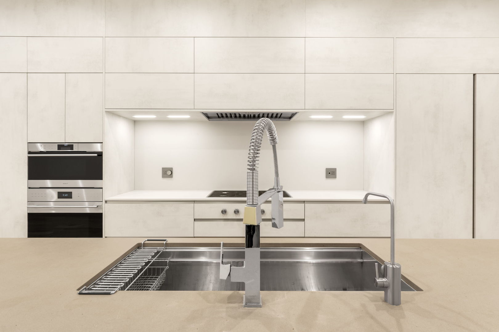 1618 W Pierce Avenue