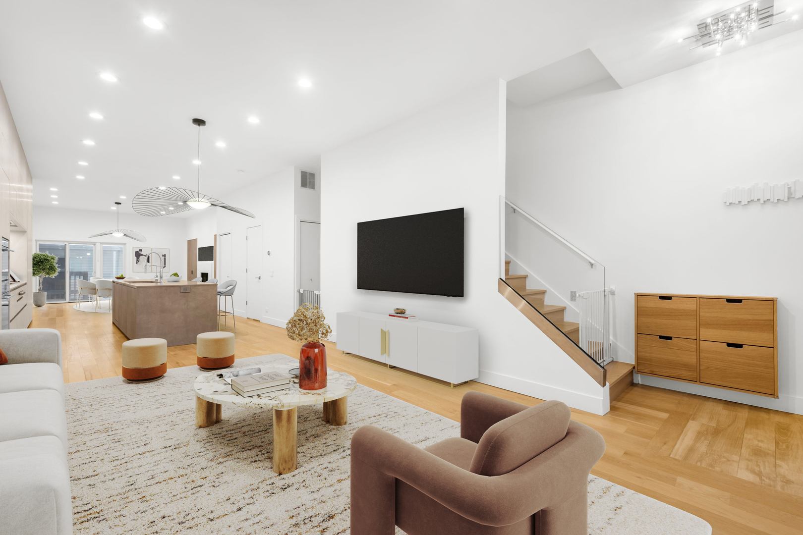 1618 W Pierce Avenue