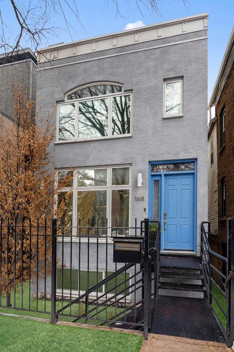 1618 W Pierce Avenue Chicago IL 60622